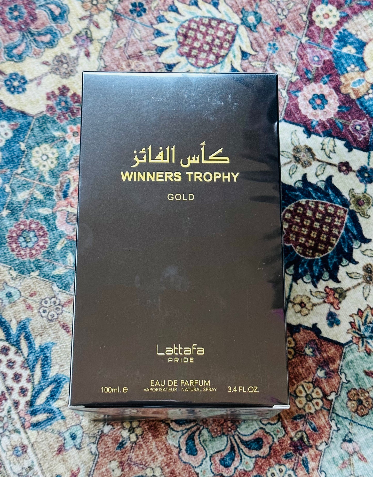Winners Trophy Gold Lattafa Perfumes para Hombres y Mujeres EDP